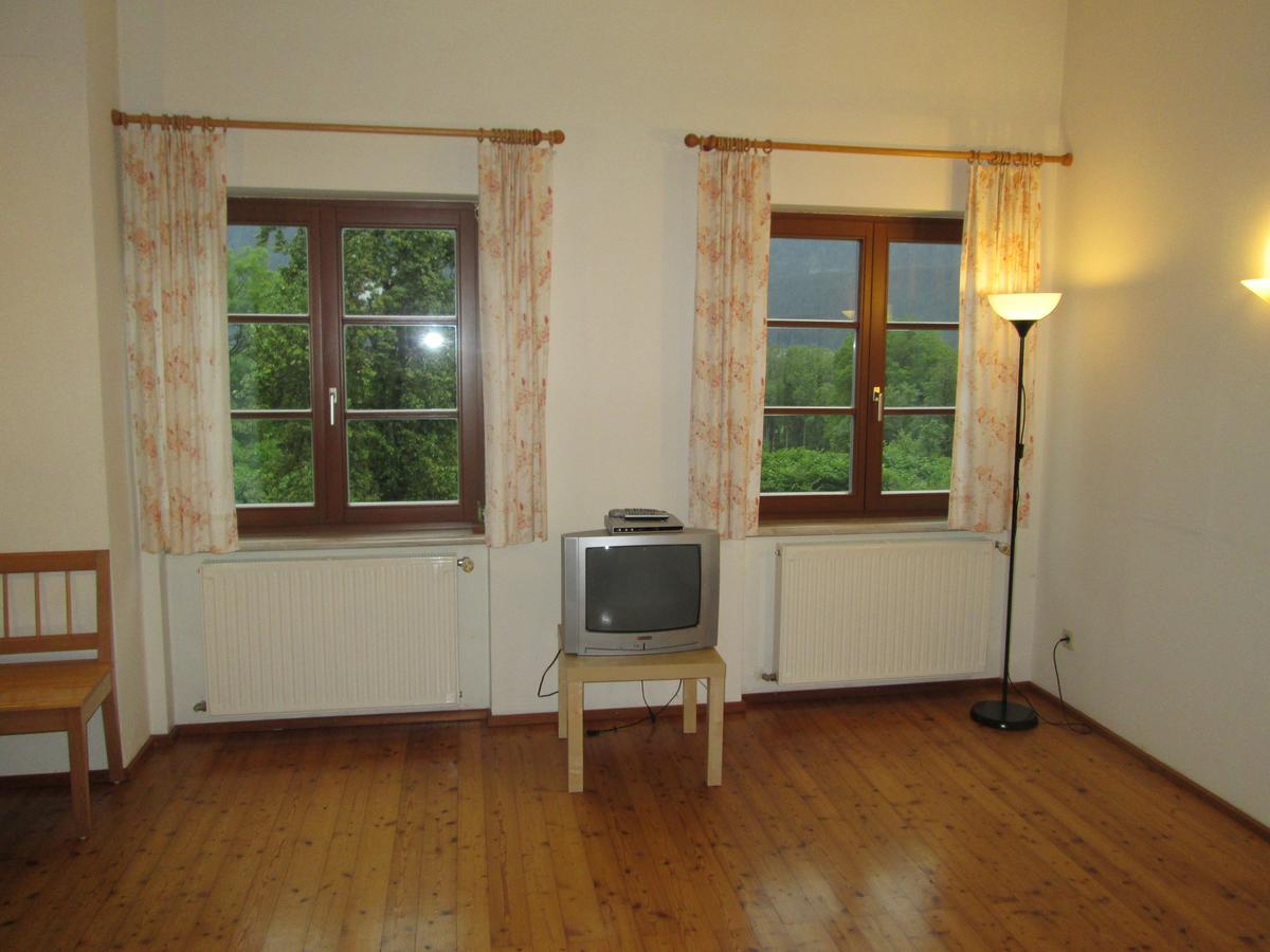 Schloss Manndorf Gaestehaus Kotschach-Mauthen Экстерьер фото